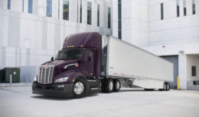 2022 Peterbilt 579 EV Electric Truck