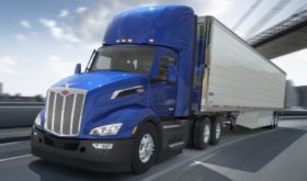 2022 Peterbilt 579 EV Electric Truck