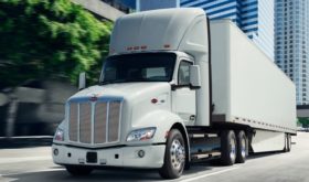 Peterbilt 579 EV Electric Truck