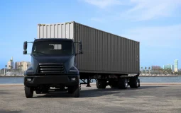 Xos Class 8 HDXT Electric Truck