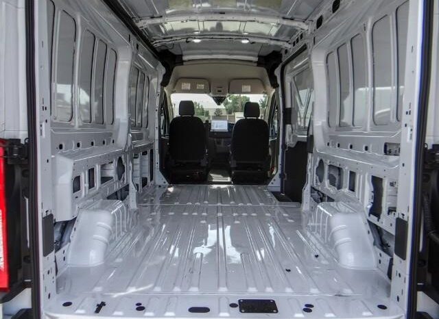 
								2022 Ford E-Transit Cargo Van full									