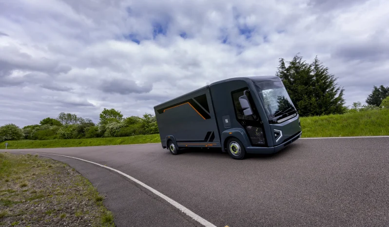 
								2023 REE P7-B Electric Box Truck full									