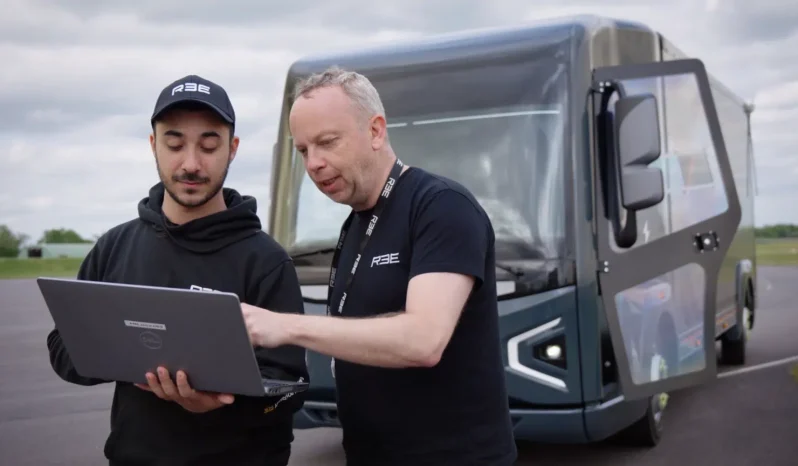 
								2023 REE P7-B Electric Box Truck full									