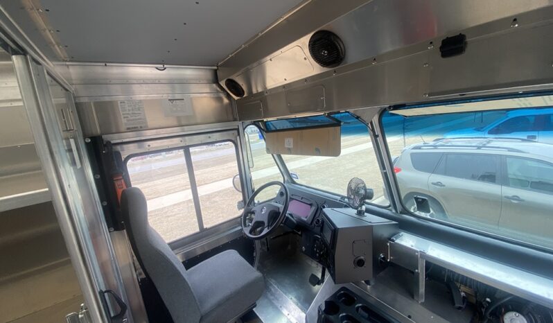 
								2023 XOS SV Stepvan full									